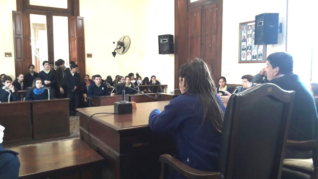 Visita de alumnos a las instalaciones del concejo
