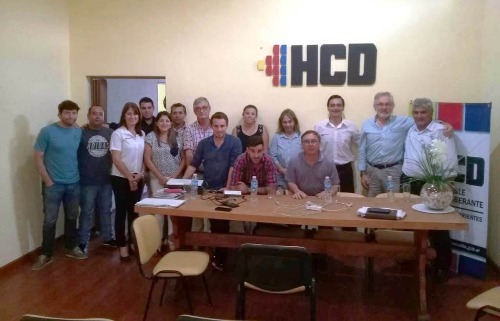 Charla sobre educación vial a concejales y personal del HCD