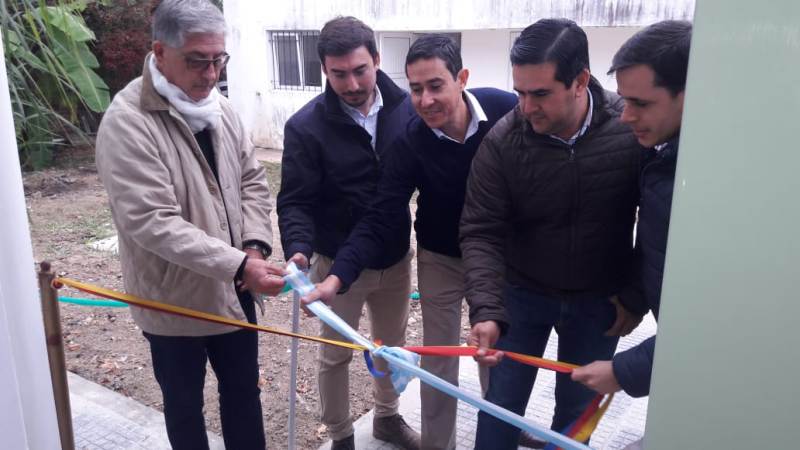 El presidente acompañó en la inauguración de la Escuela Municipal de Oficios