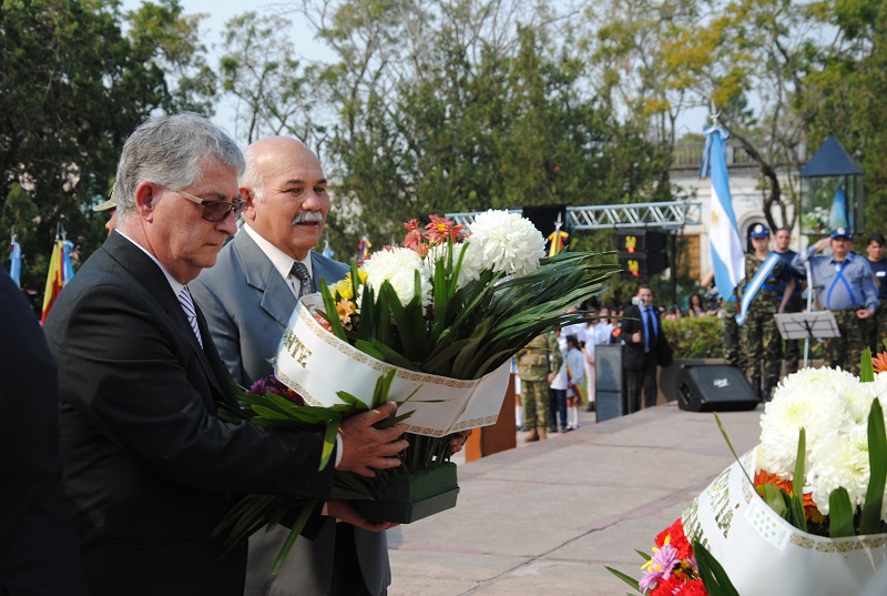 Homenaje al general San Martín, al cumplirse un nuevo aniversario de su paso a la inmortalidad