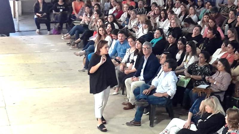 El Presidente del HCD Santini acompañó a más de mil docentes en charla taller