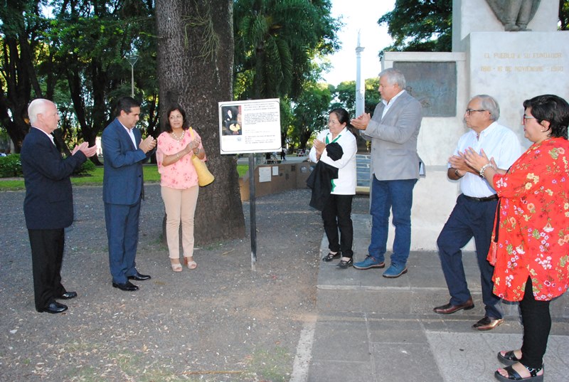 El presidente del HCD en el acto por los 208 Aniversario del izamiento por primera vez de la Bandera Nacional