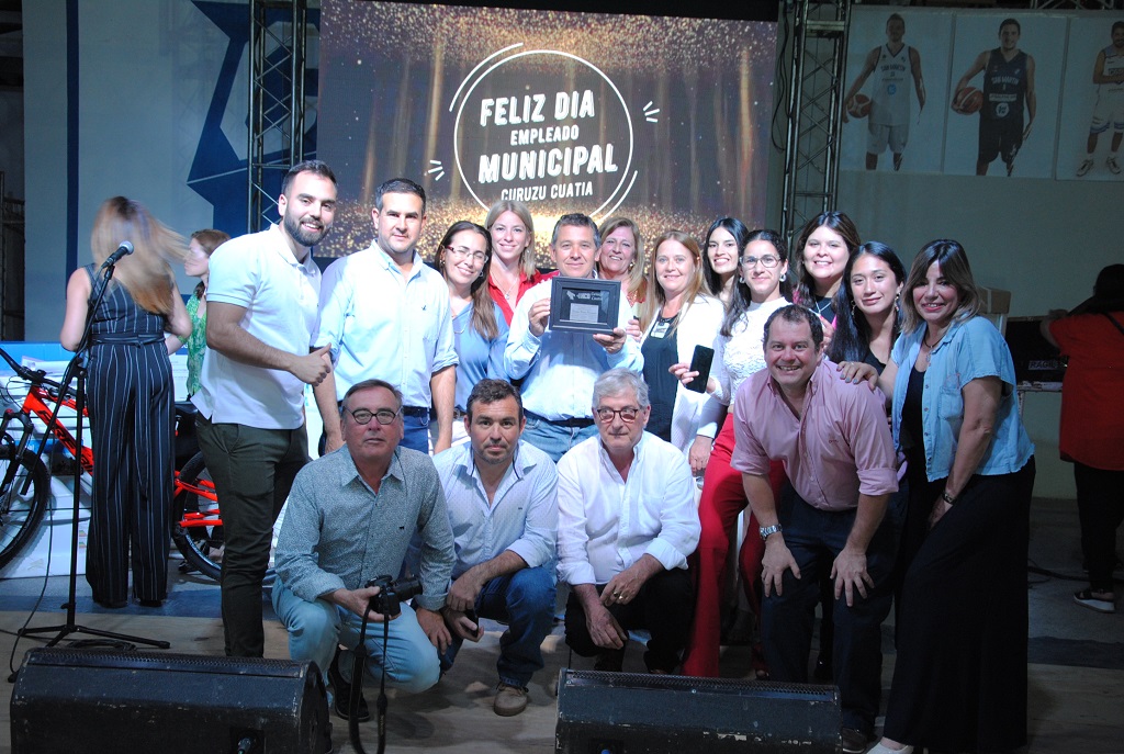 Reconocimiento a Fabian Carballo por sus 25 años de servicio en el HCD