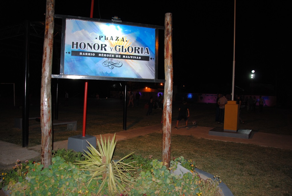 Reinauguración de la plaza “Honor y Gloria”